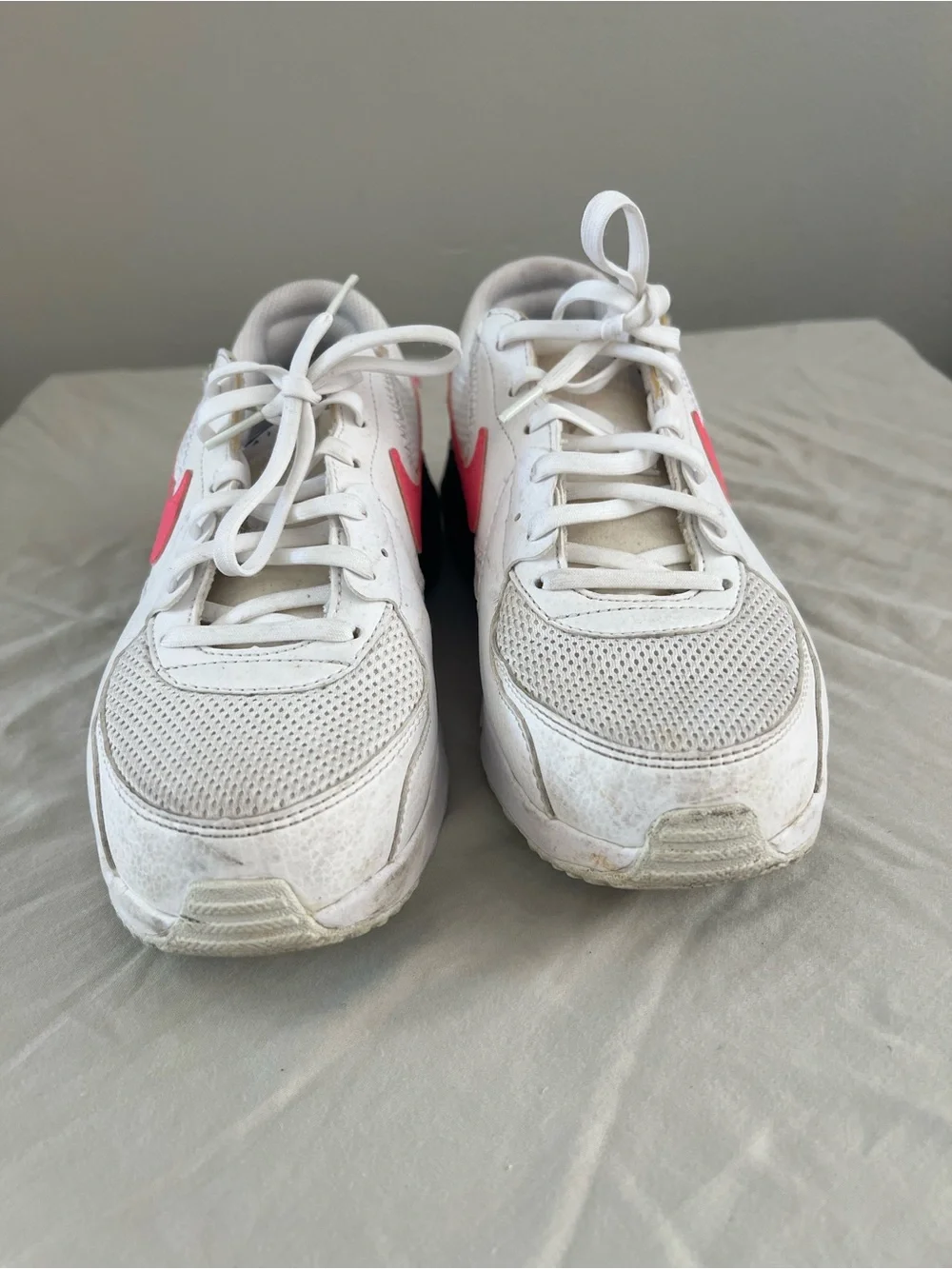 Nike Air Max Excee White Pink Navy Sneakers Size 9.5